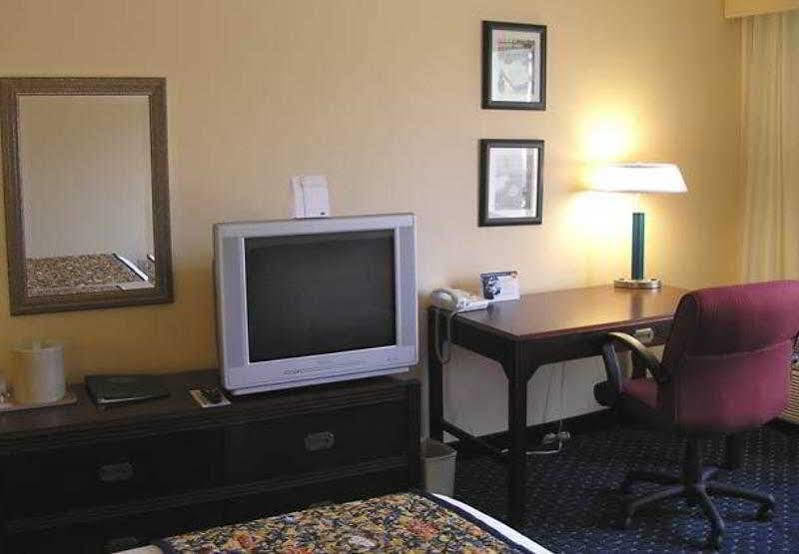 Courtyard By Marriott Jackson Ridgeland Hotel Exterior foto