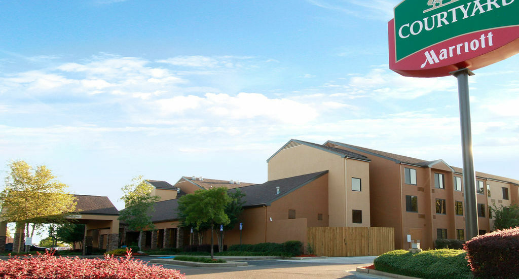 Courtyard By Marriott Jackson Ridgeland Hotel Exterior foto