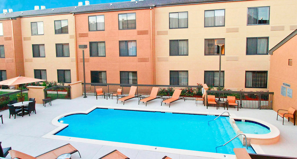 Courtyard By Marriott Jackson Ridgeland Hotel Exterior foto